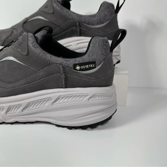 UGG CA805 ZIP GORE TEX MENS SHOES SIZE 9 DARK GREY GRAY WATERPROOF ZIPPER NEW - Picture 9 of 10